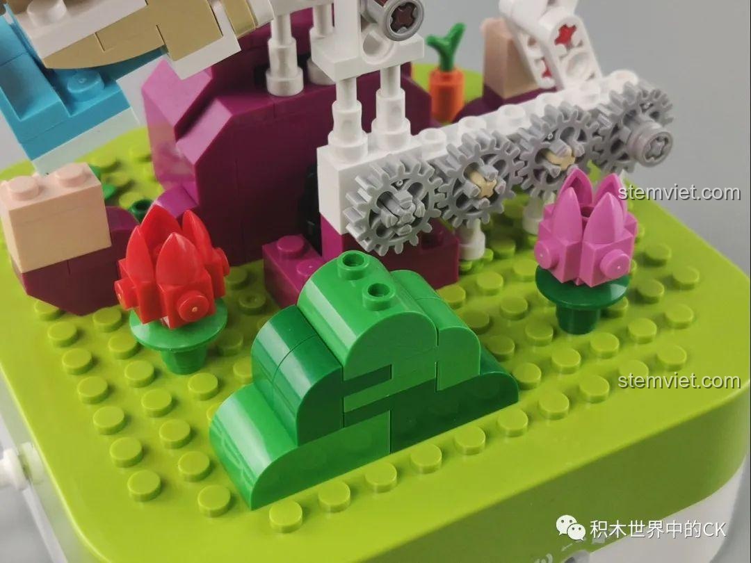 Vòng quay công viên thú cưng JK1601, đồ chơi lắp ghép JAKI 1601, Hộp nhạc Vòng quay thú cưng JAKI JK1601, chìa khóa hộp nhạc