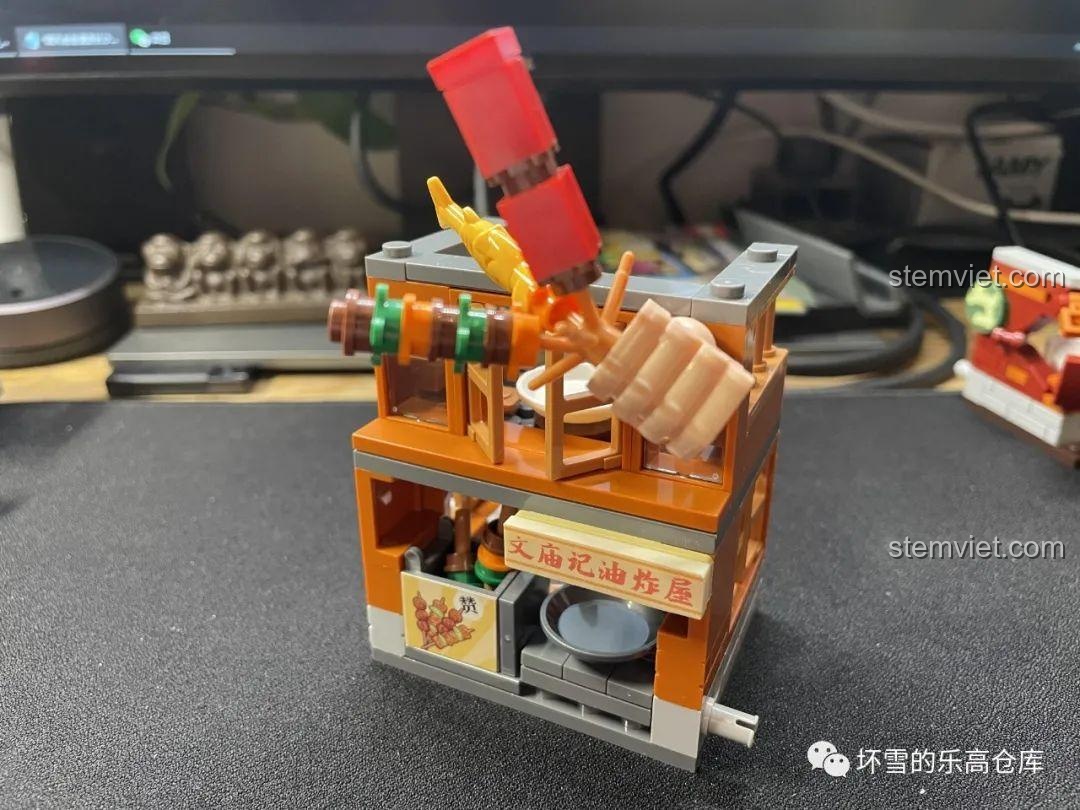 Mô hình quán chiên Văn Miếu Ký JAKI JK2139, biển hiệu ấn tượng, đồ chơi xây dựng Phố Ẩm Thực Trường Sa, giá tốt.