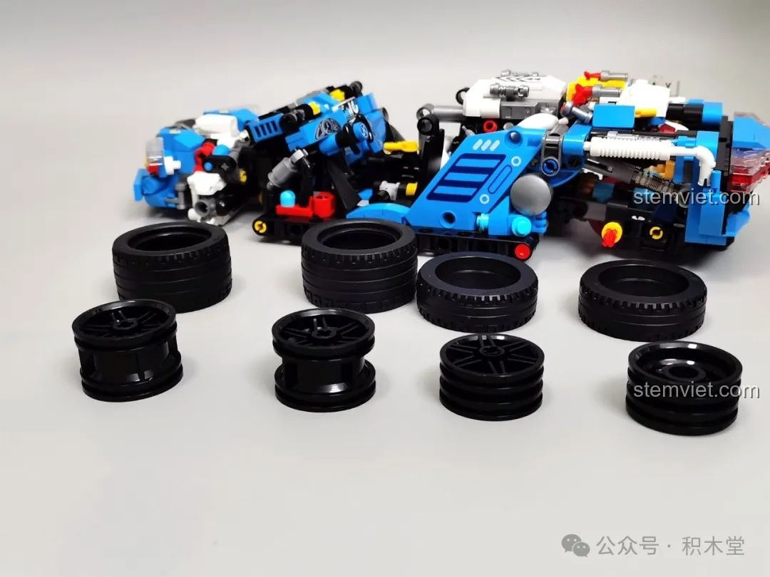 Ảnh 22 của bộ lắp ráp JAKI JK8808 Siêu Xe Khái Niệm Phantom, bánh xe và vành. Đây là một bộ đồ chơi Mô hình siêu xe JK 8808 đáng tiền.