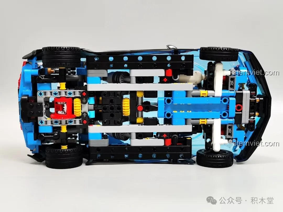 Ảnh 34 của bộ lắp ráp JAKI JK8808 Siêu Xe Khái Niệm Phantom, chi tiết decal và gương. Đây là một bộ đồ chơi Mô hình siêu xe JK 8808 đáng tiền.