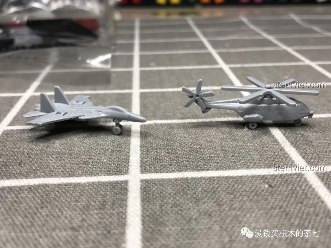 máy bay chiến đấu J-15 với cánh gập của đồ chơi lắp ráp Mô hình Tàu Sân Bay Liêu Ninh SY Block 1562