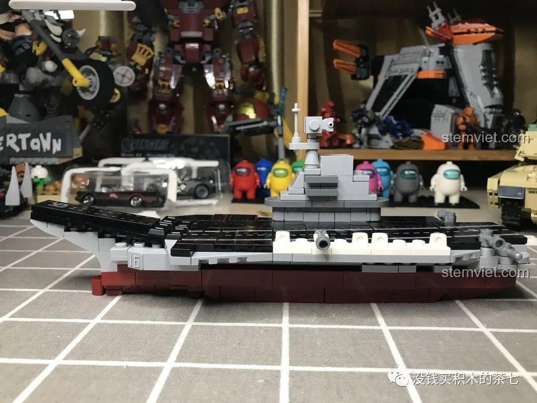 mô hình Tàu Sân Bay Liêu Ninh SY Block 1562 đã hoàn chỉnh nhìn từ trên xuống, tổng thể boong tàu