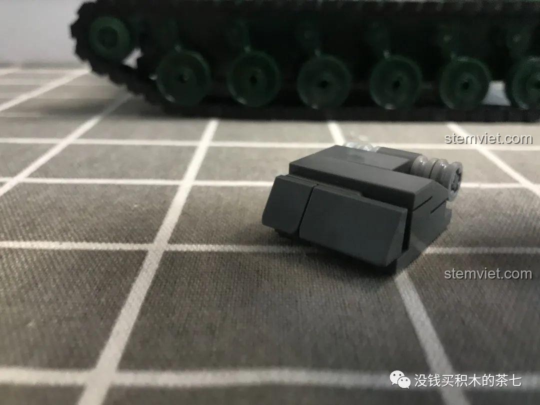 Khối động cơ của xe tăng Leclerc 0102, chi tiết được tái hiện chân thực, đồ chơi lắp ráp Leclerc 0102.