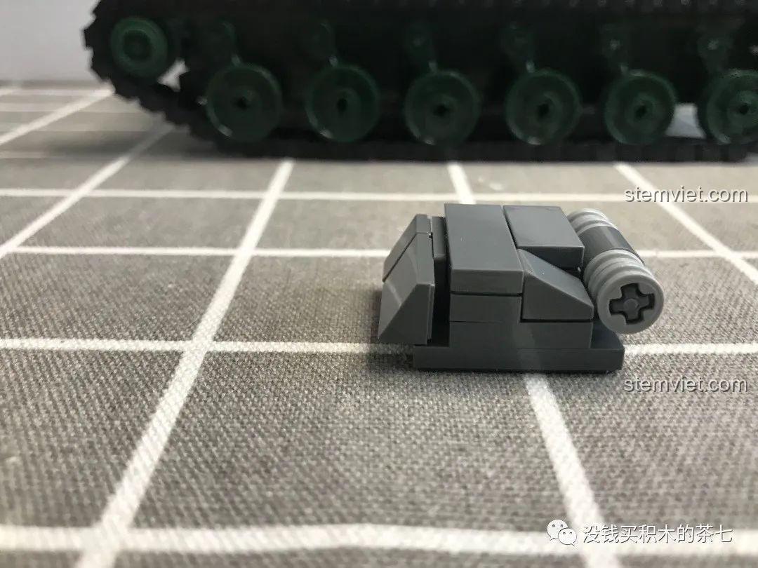 Góc nhìn khác về khung xe tăng Leclerc 0102, thể hiện sự vững chắc của cấu trúc, bộ lắp ghép JiaZhi 0102.