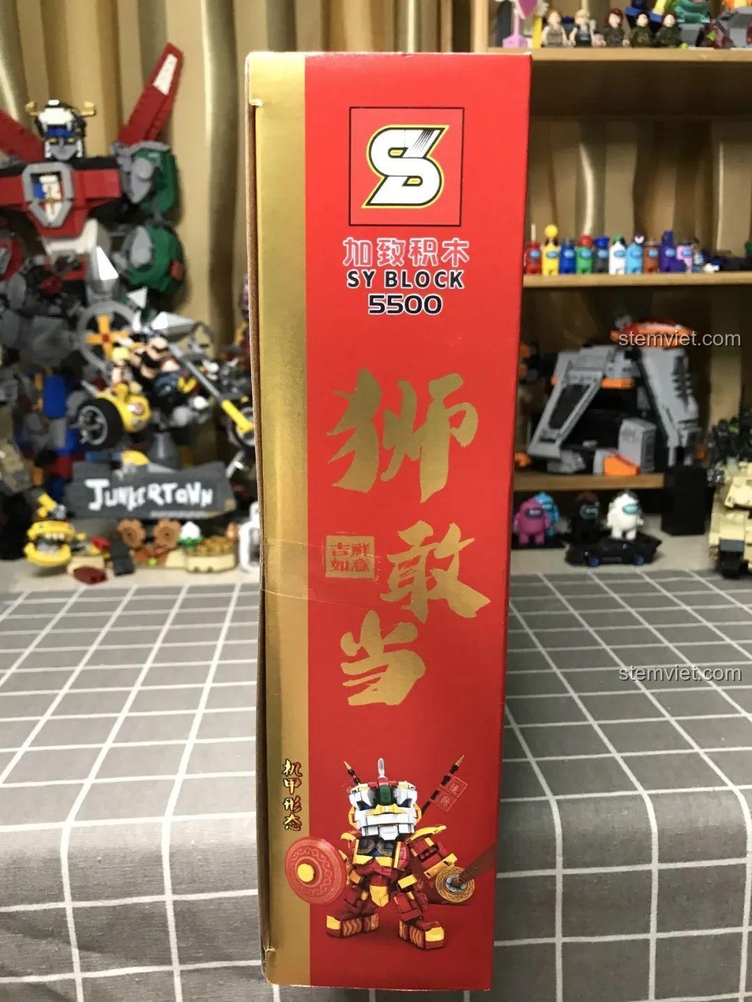 Mặt trên hộp đồ chơi lắp ghép Mech May Mắn JIAZHI SY 5500, đồ chơi mô hình Robot Vũ Sư JIAZHI, chất liệu nhựa ABS an toàn, giá tốt.