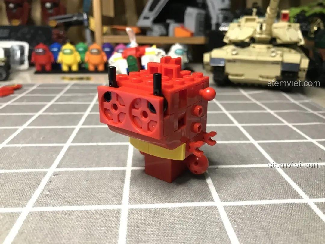 Hoàn thiện lắp ráp phần thân bộ đồ chơi 5500, đồ chơi lắp ráp SY5500, chi tiết in sẵn.