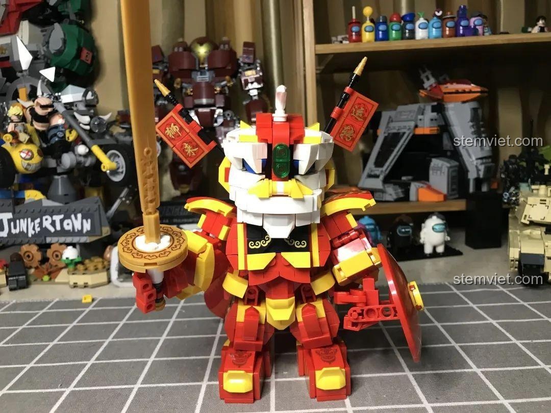 Tất cả các bộ phận đã lắp ráp của Robot Vũ Sư JIAZHI, Mech Vũ Sư SY Block, sẵn sàng cho việc ghép nối cuối cùng.