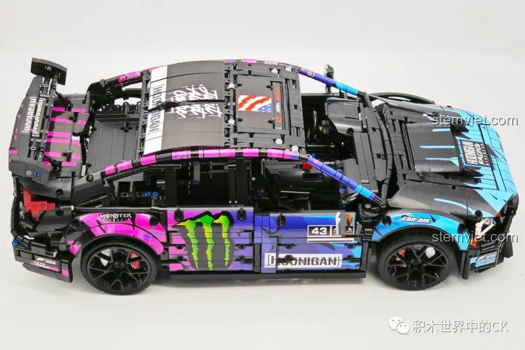 Phần thân xe gần hoàn thiện của mô hình Jie Star 57010 Subaru WRX STI Hoonigan.