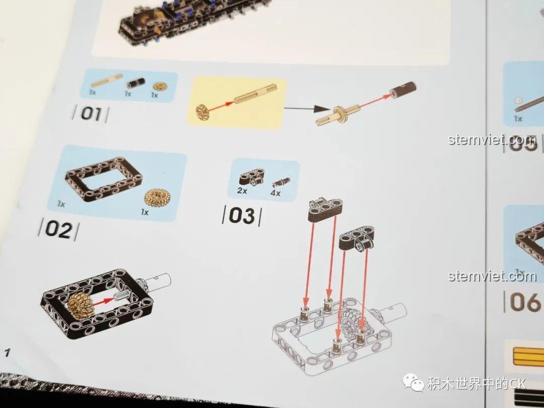 Quá trình lắp ráp các bộ phận phức tạp của mô hình Jie Star 57010 Subaru WRX STI Hoonigan.