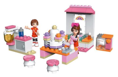 Bộ lắp ghép Cửa Hàng Bánh Ngọt JIESTAR 20366 với 2 minifigure bé gái đang làm bánh, thiết kế dễ thương, phù hợp cho con gái 6 tuổi, giá tốt.