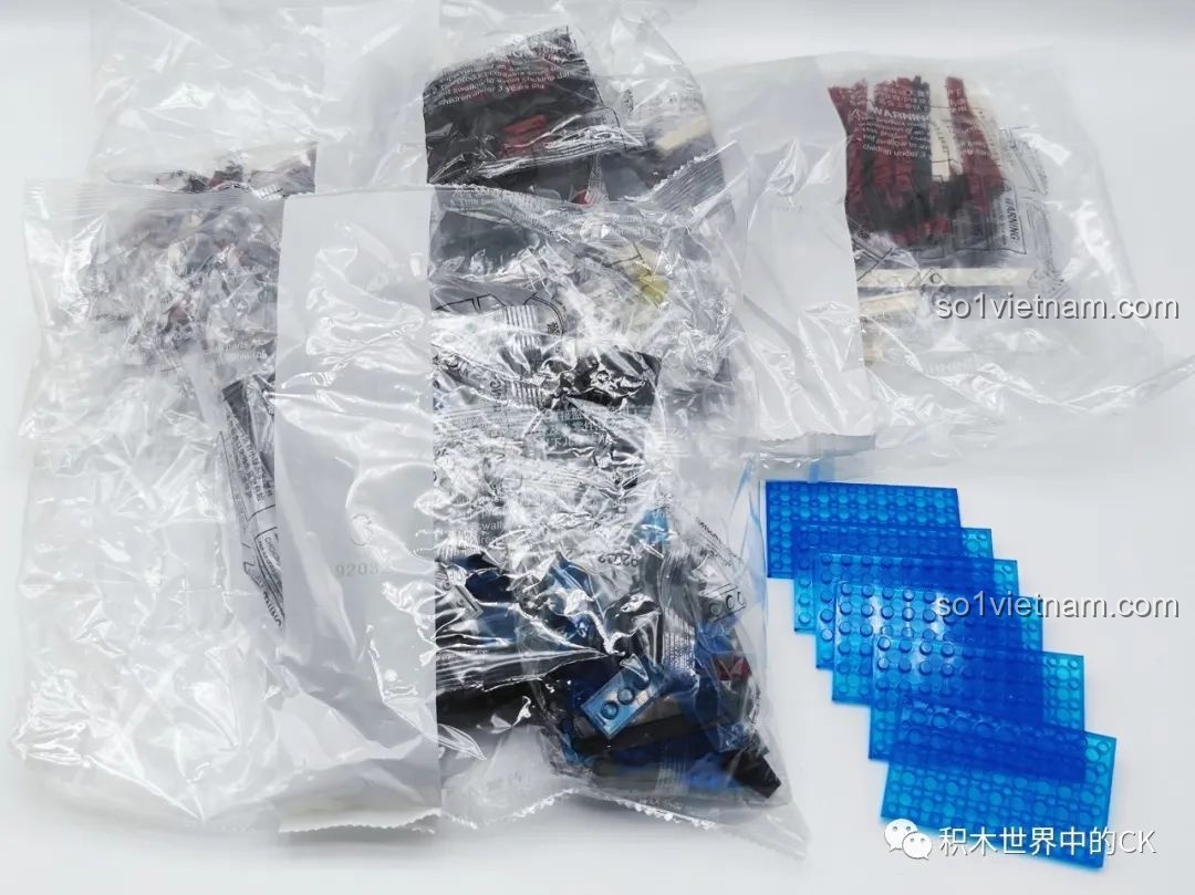 Các túi chi tiết được sắp xếp gọn gàng cho mô hình kiếm Wolf's Gravestone JIESTAR 92032