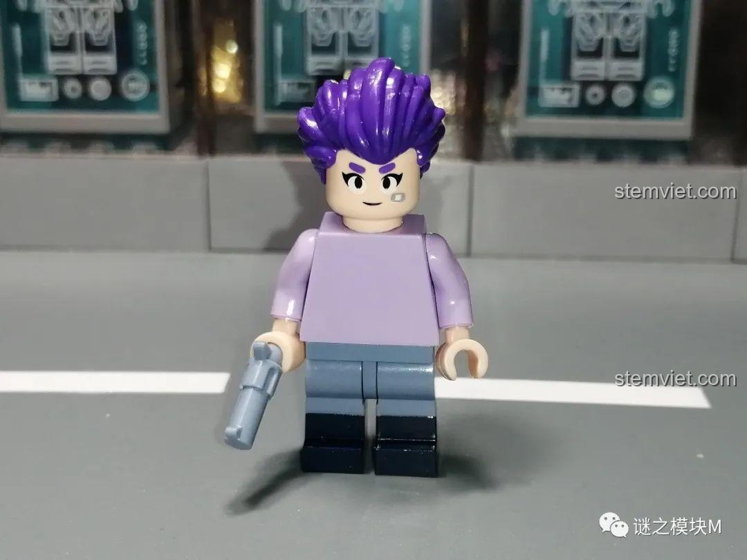 Minifigure Shelly Brawl Stars JiSi 1702 nhìn từ lưng, chi tiết trang phục