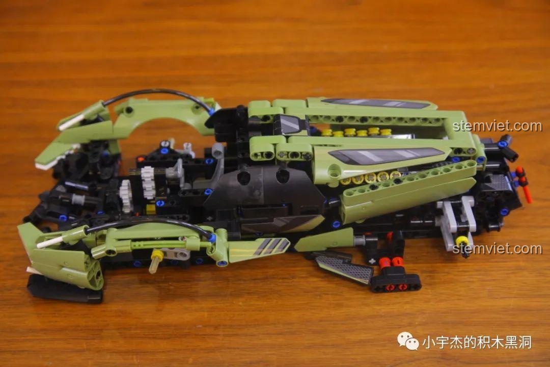 Các túi linh kiện được đánh số 4 trong hộp sản phẩm Jisi 8553.