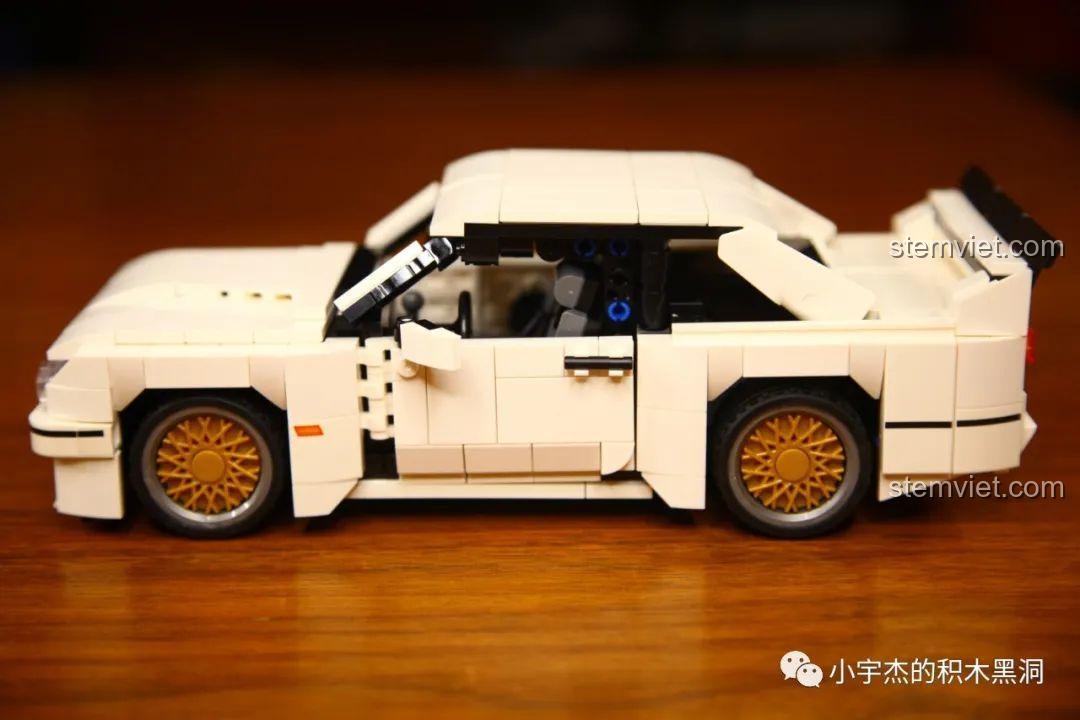 So sánh mô hình Lamborghini V12 Vision Gran Turismo với các mô hình xe khác.