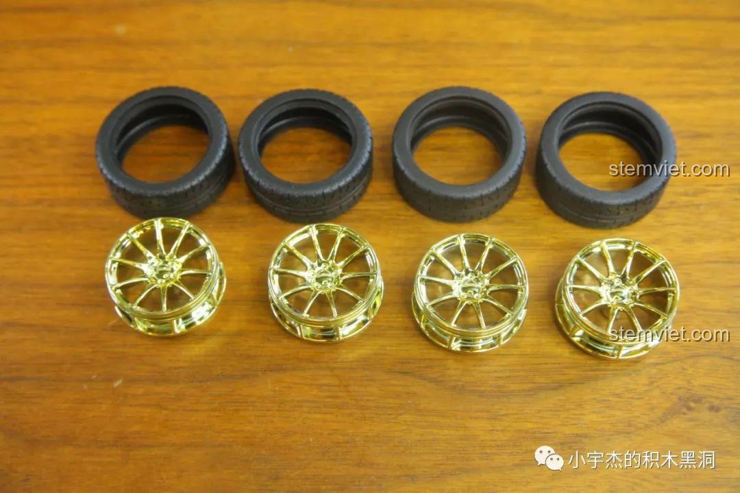 Chi tiết cánh cửa xe Lamborghini V12 Vision Gran Turismo có thể mở ra.