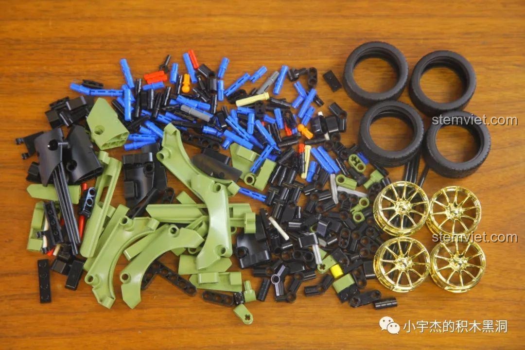 Chi tiết lốp xe và mâm xe màu vàng của mô hình Lamborghini V12 Vision Gran Turismo.