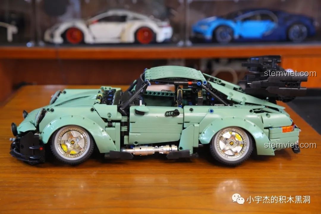 Chi tiết đuôi xe mô hình K Box Nissan GT-R 1:10