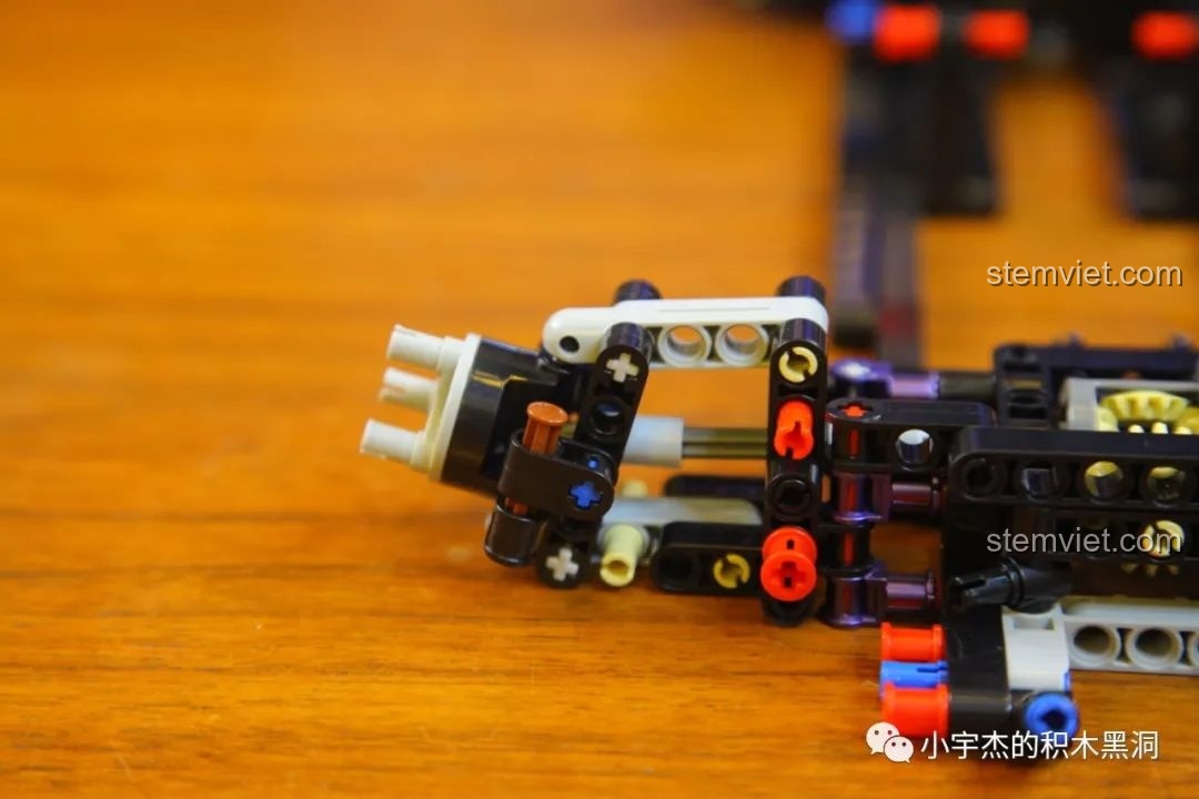 Chi tiết đuôi xe mô hình K Box Nissan GT-R 1:10