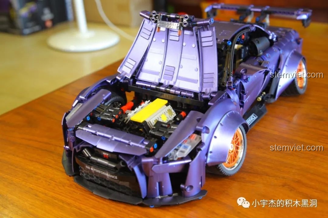 Chi tiết đầu xe mô hình K Box Nissan GT-R 1:10