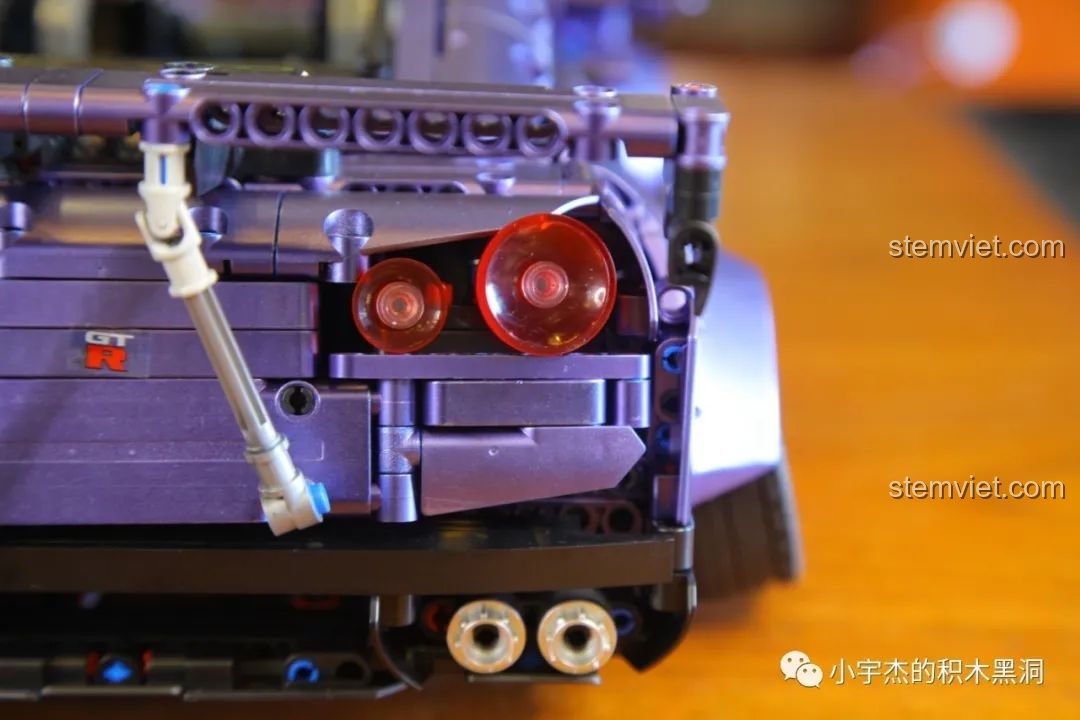 Chi tiết đầu xe mô hình K Box Nissan GT-R 1:10