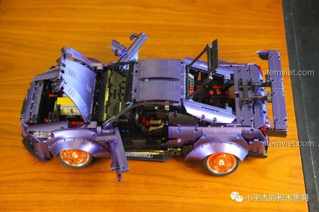 Chi tiết khoang lái mô hình K Box Nissan GT-R 1:10