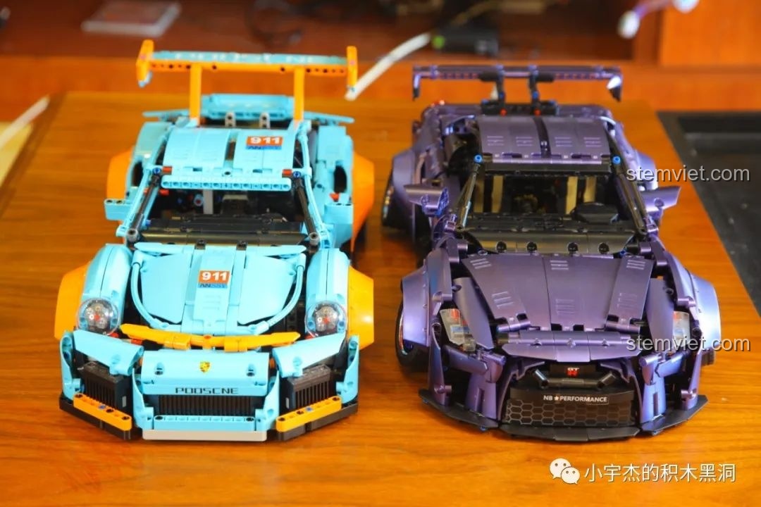 Chi tiết đuôi xe mô hình K Box Nissan GT-R 1:10