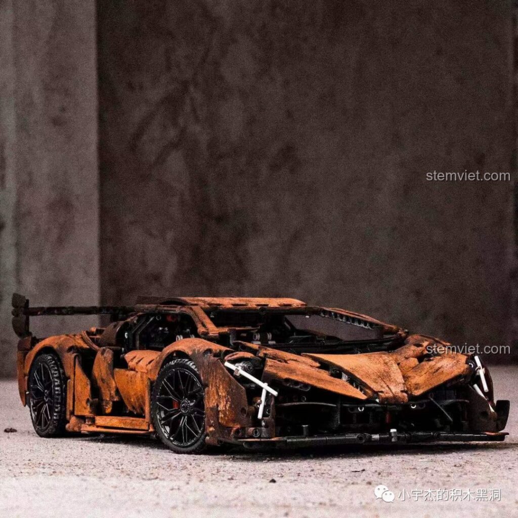 Thành quả mô hình K Box 10222B Lamborghini Veneno phiên bản chiến tổn sau khi sơn, mang vẻ ngoài gỉ sét bụi bặm.
