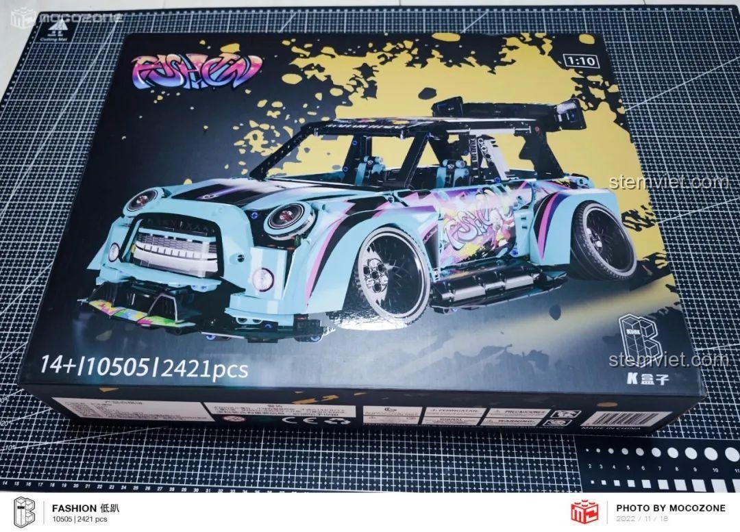 Ảnh review thực tế hộp sản phẩm K-Box 10505 Xe Đua BMW MINI Độ, cho thấy kích thước hộp và thiết kế bao bì. Sản phẩm chất lượng cao, giá rẻ.