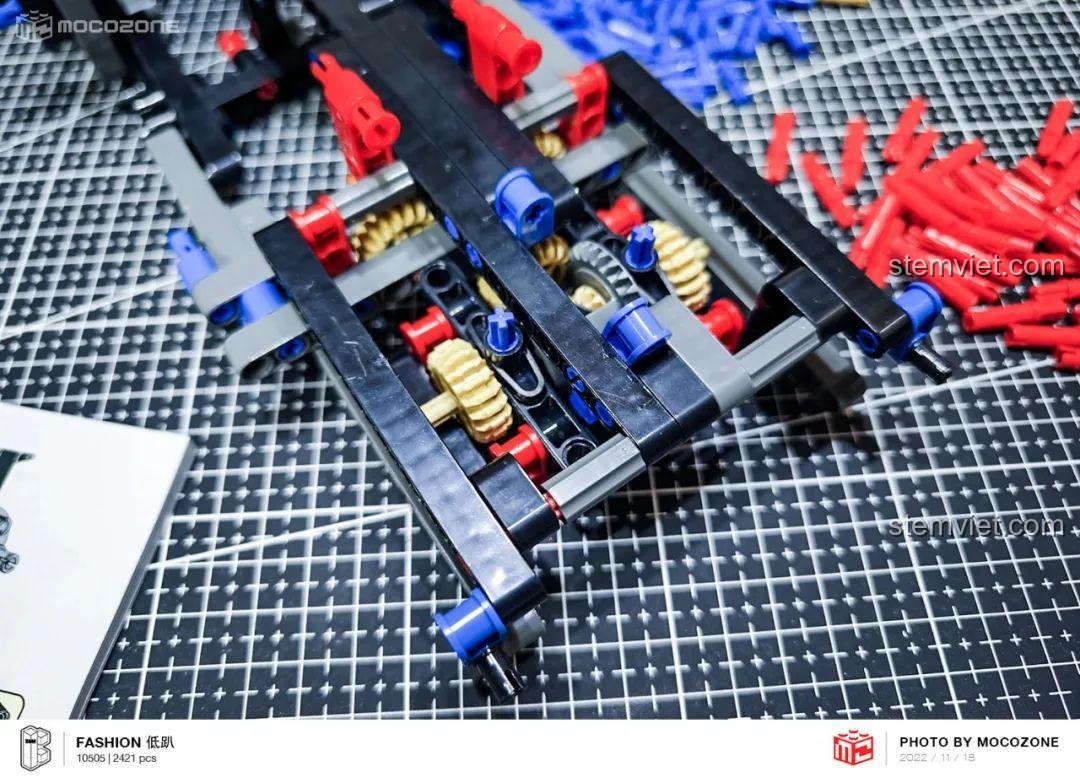 Lắp ráp hệ thống vi sai và trục sau của xe đua BMW MINI 10505.