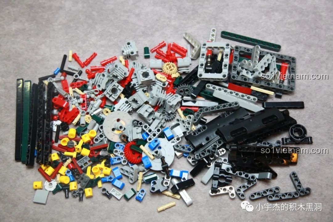 Cơ chế liên kết giữa bánh sau và động cơ piston của K盒子 10509 Xe Hot Rod 1949 Độ Chế.