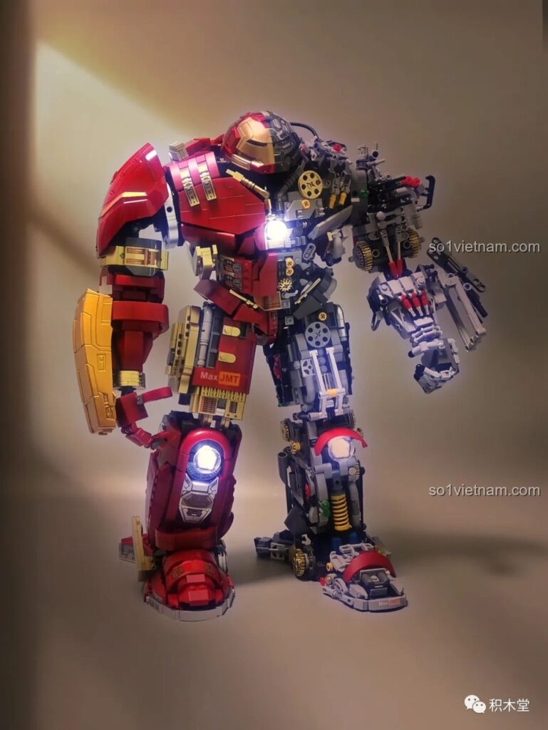 Mô hình Phản Hủy Diệt MK44 bán cơ khí K盒子 10513 với đèn LED sáng lung linh, thể hiện rõ hai nửa khác biệt.