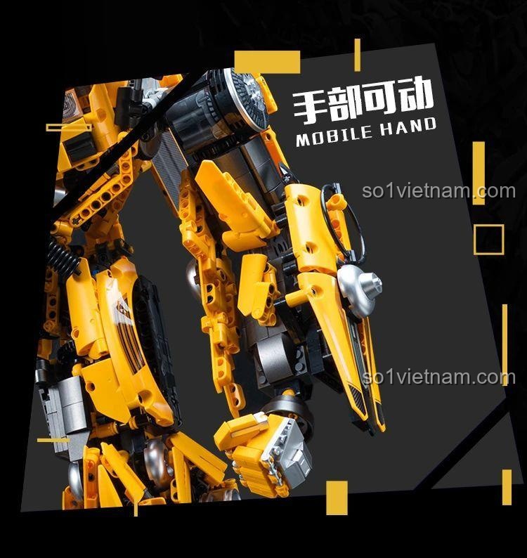 Chi tiết phần lưng phức tạp của đồ chơi mô hình Người máy biến hình Bumblebee, thể hiện độ tinh xảo trong thiết kế.