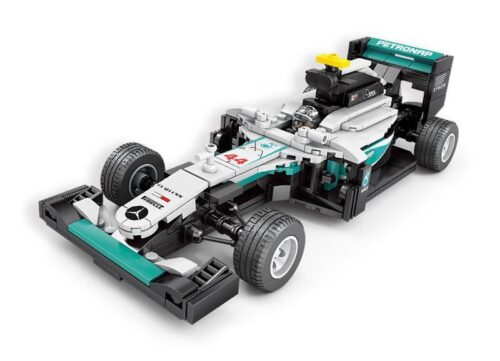 Ảnh render chi tiết của bộ lắp ráp Xe Đua F1 Mercedes KAZI KY6104, một món đồ chơi mô hình giá rẻ cho bé trai 6 tuổi.