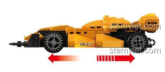 Đồ chơi xếp hình Xe Đua Tốc Độ Bão Táp KAZI có động cơ kéo lùi mạnh mẽ, phù hợp cho con trai 6 tuổi.
