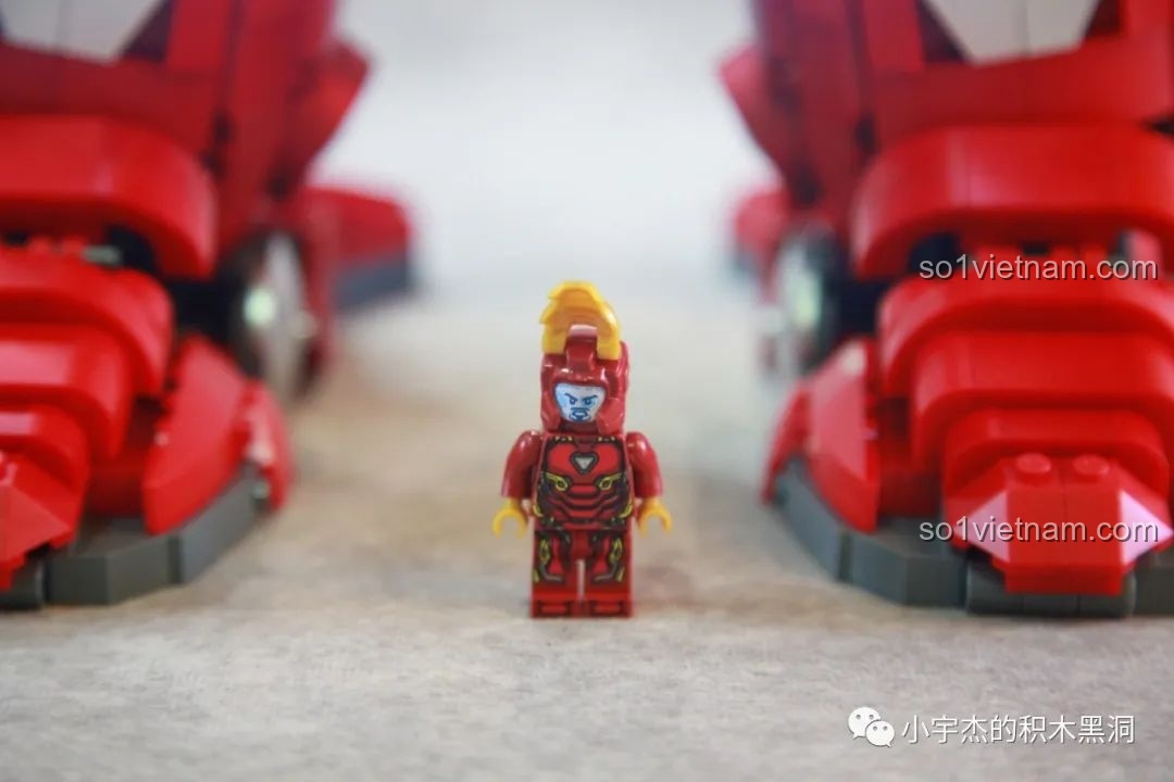 Mô hình lắp ráp KBOX 10215 Audi R8 1:14, một mẫu xe thể thao sang trọng.