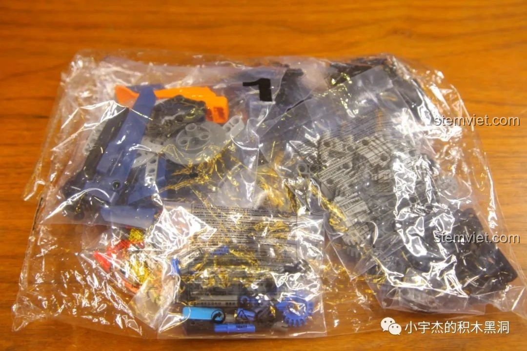 Túi mảnh ghép số 1 của KBOX 10217 Mô tô Bugatti Concept, bắt đầu quá trình lắp ráp xe mô tô Bugatti.