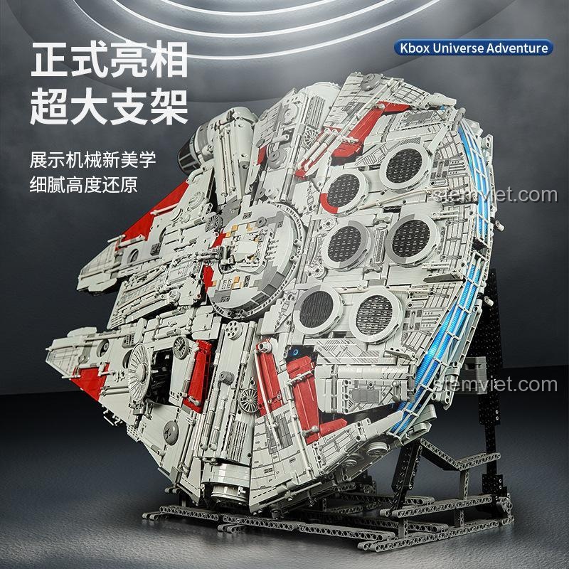 Mô hình Thiên Niên Ưng Star Wars KBOX 10521 trên giá đỡ lớn, đồ chơi xây dựng 11230 chi tiết, thể hiện kích thước ấn tượng, dành cho con trai 14 tuổi.