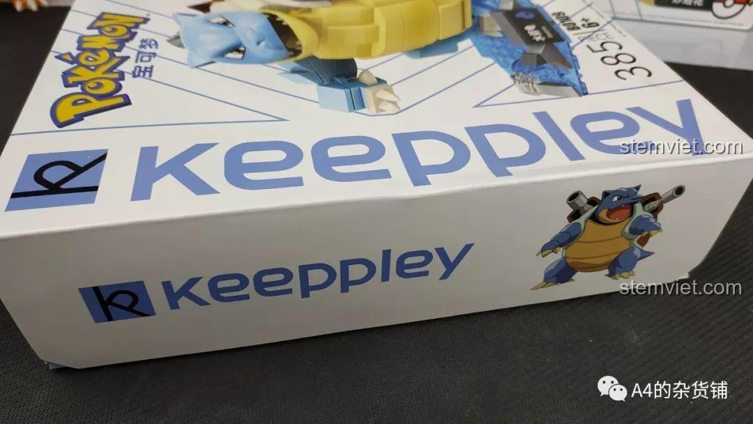 Cận cảnh hộp sản phẩm Keeppley B0109 Pokemon Thủy Lôi Bùng Nổ - Blastoise, nhấn mạnh thương hiệu.