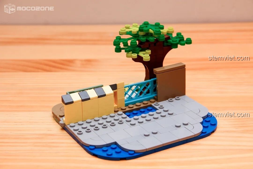 Mô hình góc phố trong bộ đồ chơi lắp ráp Keeppley Thám tử lừng danh Conan K20705 dần thành hình với các chi tiết ban đầu.