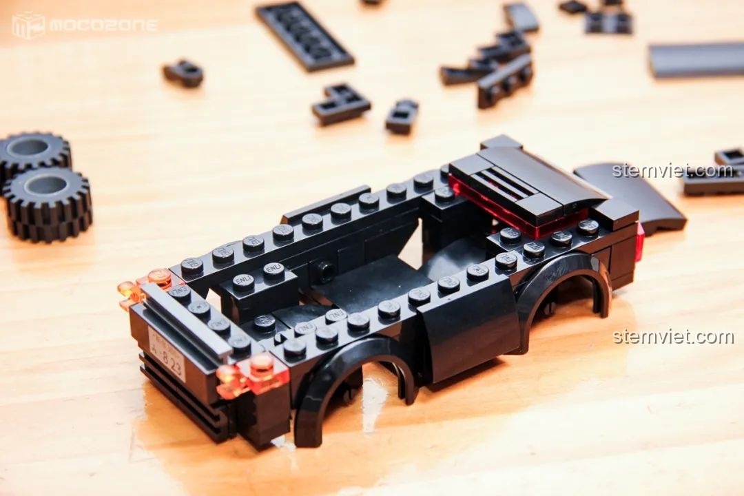 Tổng quan bốn bộ đồ chơi lắp ráp Keeppley Thám tử lừng danh Conan đã được review, bao gồm các cảnh phim kinh điển.