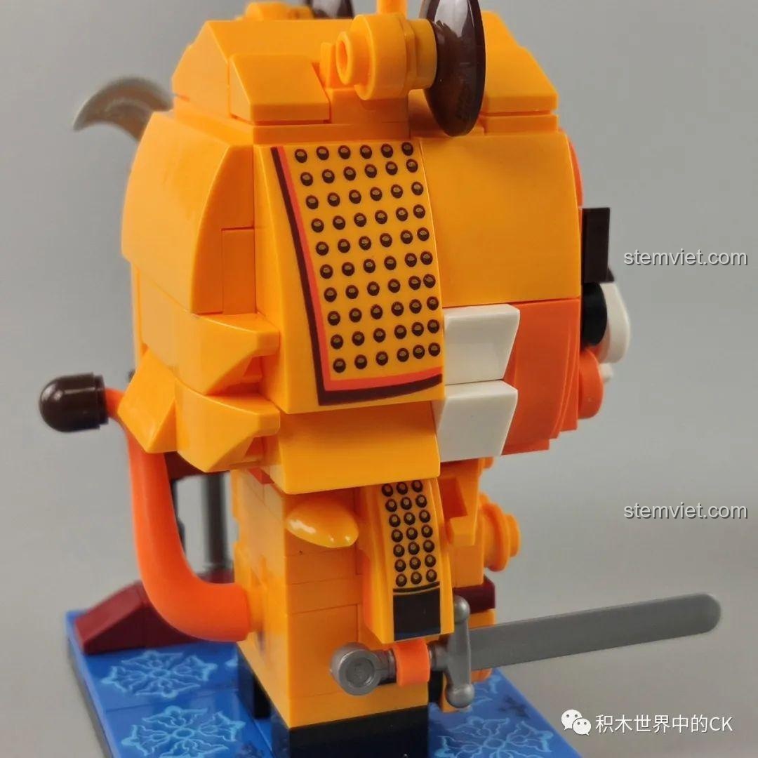 Mô hình Con Trâu Hoàng Gia Keeppley K10132 và Mô hình Con Chuột Hoàng Gia K10131 từ phía sau, thiết kế BrickHeadz độc đáo, cho bé trai, bé gái 6 tuổi.