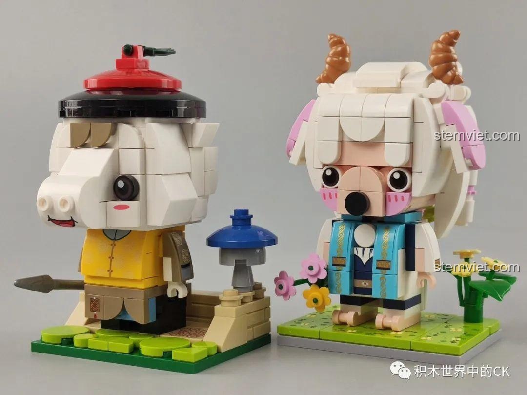 Mô hình Con Rồng Hoàng Gia Keeppley K10135 và Mô hình Con Rắn Hoàng Gia K10136 từ phía sau, thiết kế BrickHeadz độc đáo, cho bé trai, bé gái 6 tuổi.