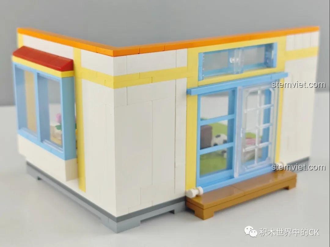 Chi tiết mảnh ghép cửa trượt của bộ lắp ghép Phòng khách nhà Crayon Shin-chan, đồ chơi lắp ráp Keeppley, cho bé trai và bé gái 7 tuổi, chất lượng cao.