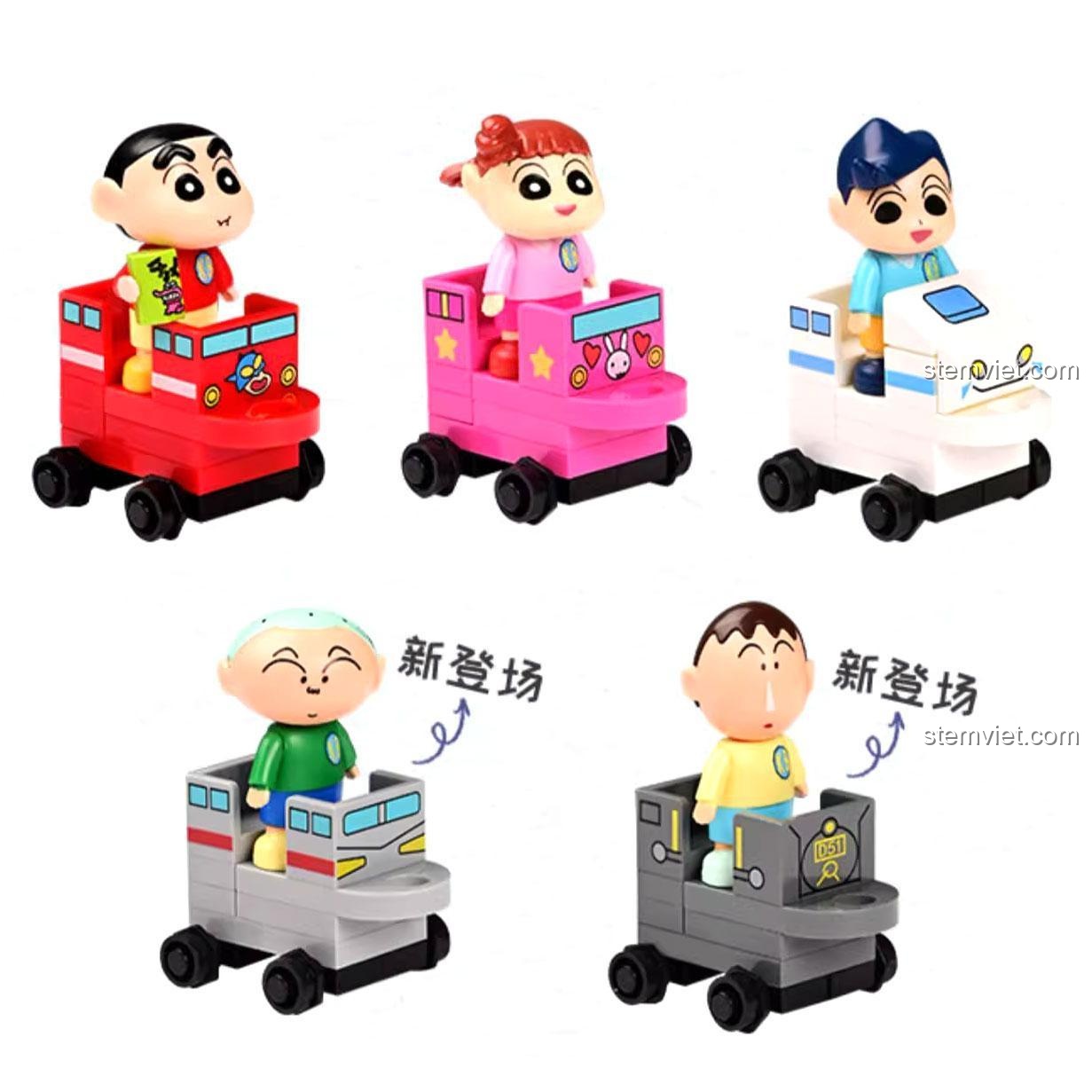 Cận cảnh 5 minifigures của Biệt đội phòng vệ Kasukabe trong bộ đồ chơi mô hình Keeppley K20616, mỗi nhân vật ngồi trên một toa tàu đồ chơi.