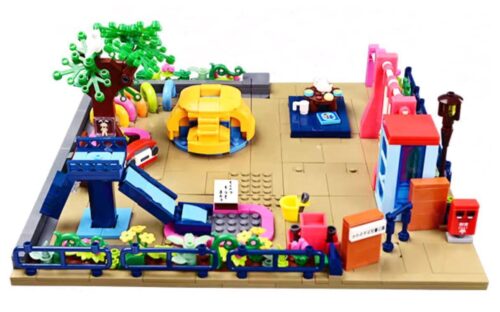 Toàn cảnh đồ chơi mô hình Sân chơi của Shin Keeppley K20616 sau khi lắp ráp hoàn chỉnh, bao gồm cầu trượt, cây xanh và các nhân vật.