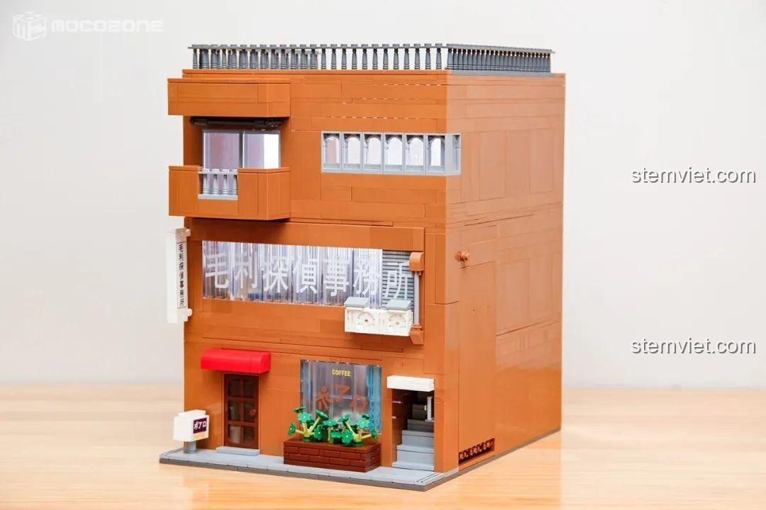 Hai phần của bộ lắp ghép Keeppley K20709 Văn phòng Thám tử Mori và K20710 quán cà phê, có thể tách rời để chơi