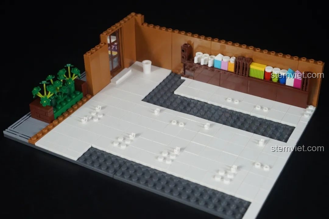 Quá trình lắp ráp bức tường và nội thất ban đầu của quán cà phê Poirot Keeppley K20710.