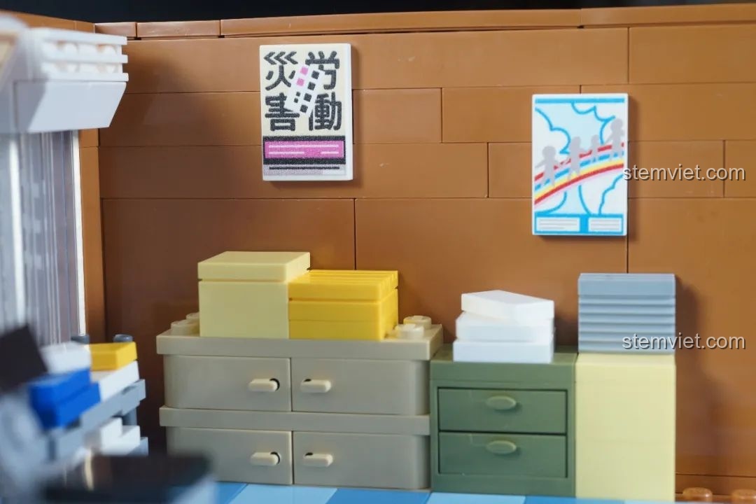 Minifigures Ran Mori và Conan trong Văn phòng Thám tử Mori Keeppley K20709, bộ đồ chơi Trụ sở Thám tử Mori.