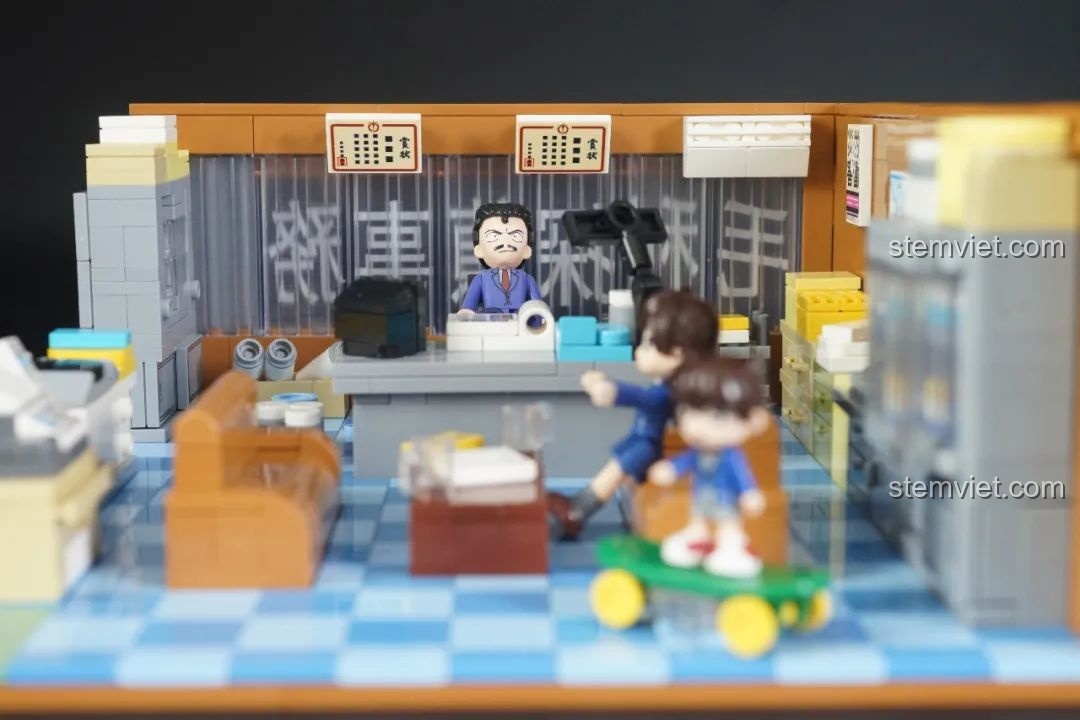 Hướng dẫn kết nối hai phần của bộ Keeppley K20709 Văn phòng Thám tử Mori, đồ chơi lắp ráp Thám tử lừng danh Conan.