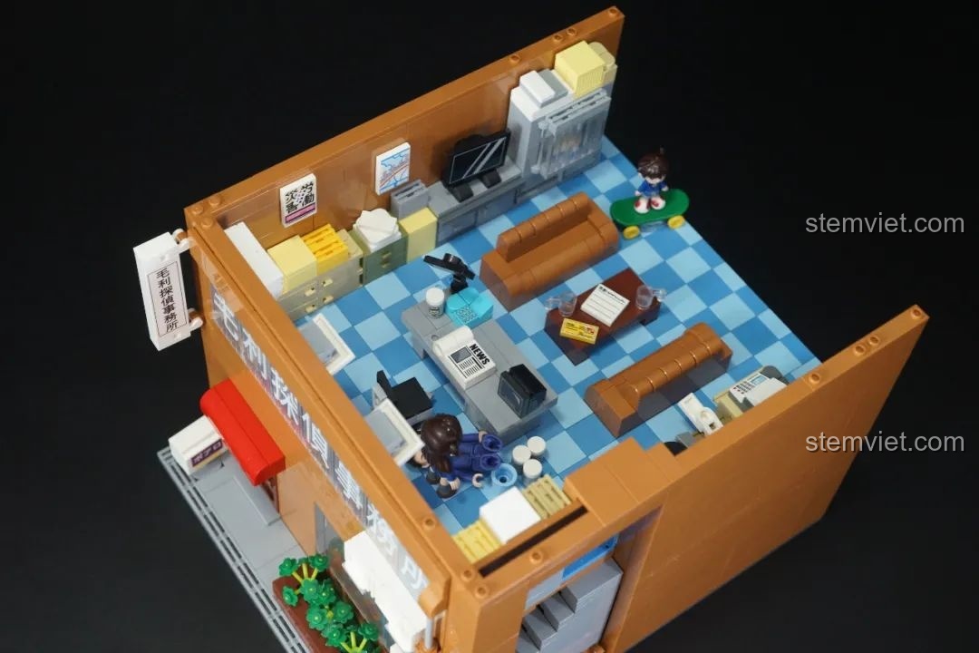 Góc nhìn bên ngoài Văn phòng Thám tử Mori của bộ Keeppley K20709, bộ khối lắp ghép Văn phòng Thám tử Kogoro Mori 20709 giá rẻ.